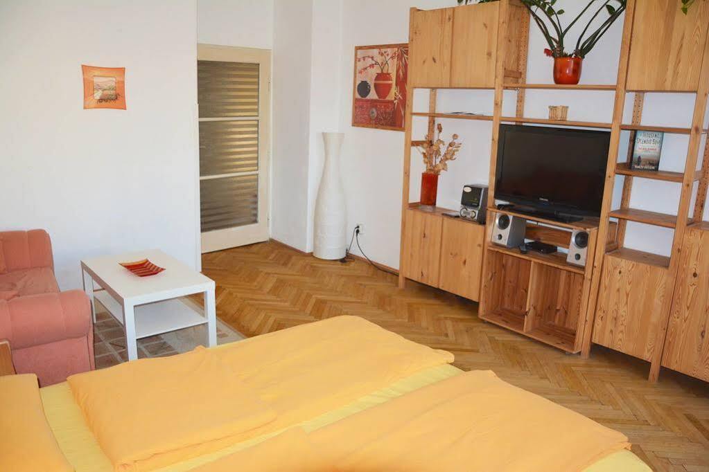 Apartmany Machek Prague Luaran gambar